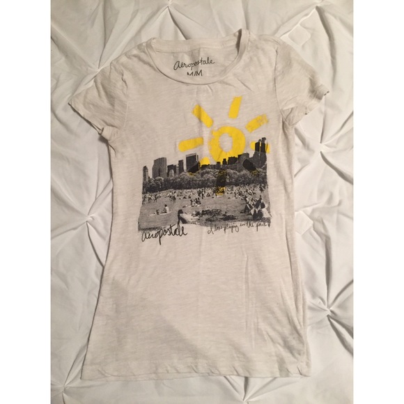 White T with yellow color pop