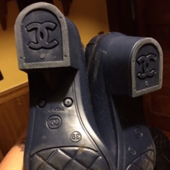 Navy blue 100% Authentic Chanel Rain boots.