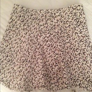 Mini leopard print skirt