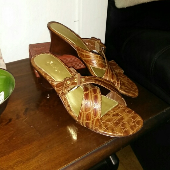 Brown Faux-Snakeskin 9 "Trudy" Wedge Sandals!