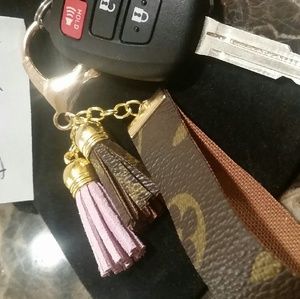 Louis-vuitton handmade key chain