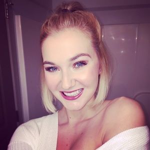 Meet your Posher, Kenzie