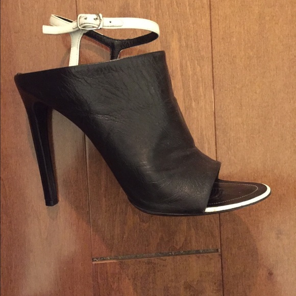 Balenciaga FW'15 Heels - Picture 2 of 4