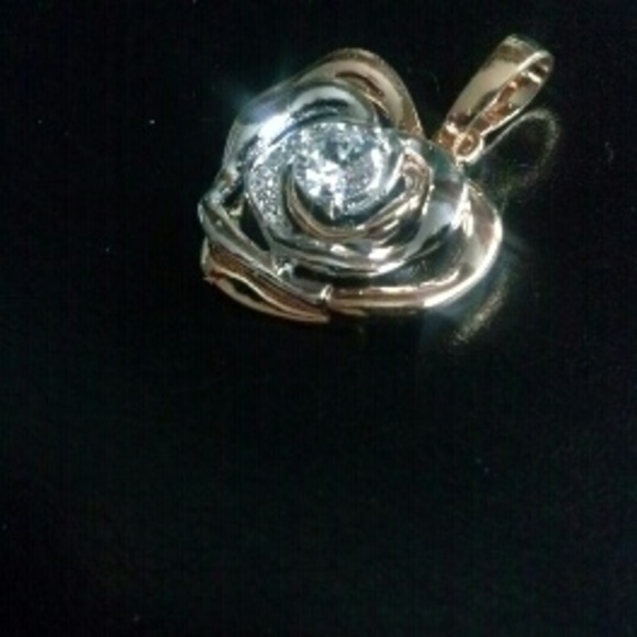 Heart Pendant - Picture 3 of 4