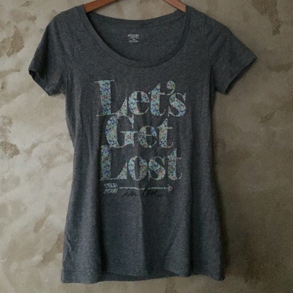 Cute grey t-shirt
