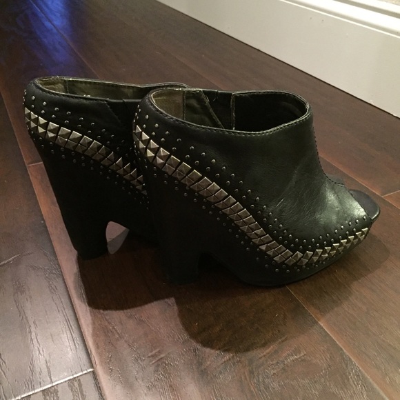 Sam Edelman Shoes - Black Leather Studded Wedge Mule