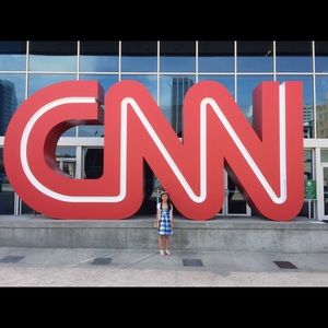 Meet your Posher, Lauren