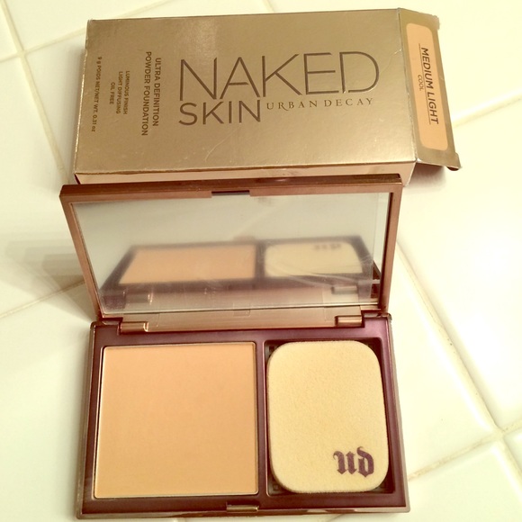 Urban Decay Naked Skin Powder Foundation.