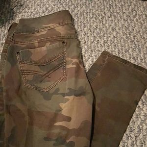 Decree Super skinny  camo pants