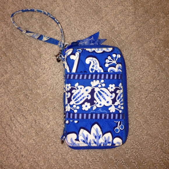 Vera Bradley smartphone wristlet (blue lagoon)