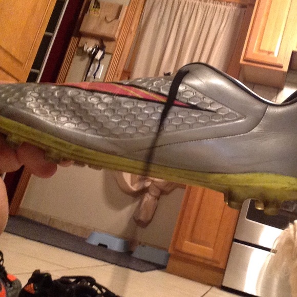 Nike Diamond HyperVenom - Picture 3 of 4