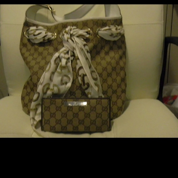 Authentic Gucci purse