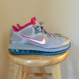 ❌Not For Sale ATM❌ Lebron 9 Lows "Fireberry"