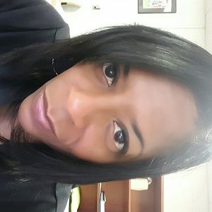 Meet your Posher, Stacie