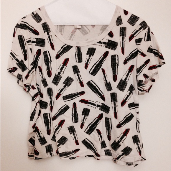 Lipstick T-shirt