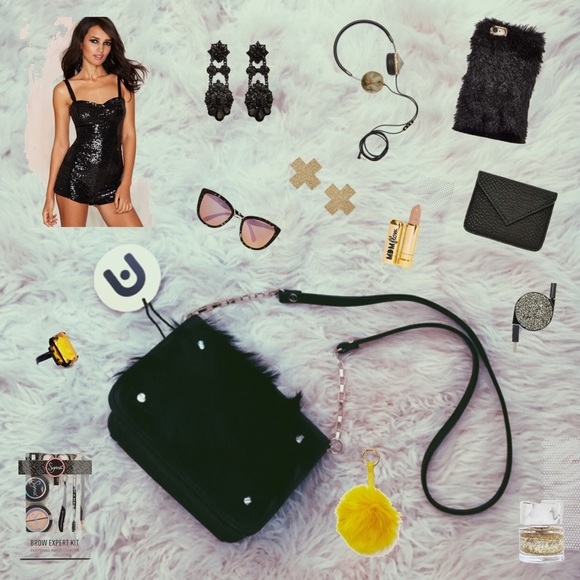 Nasty Gal Handbags - 💛Nasty Gal Fuzzy Crossbody