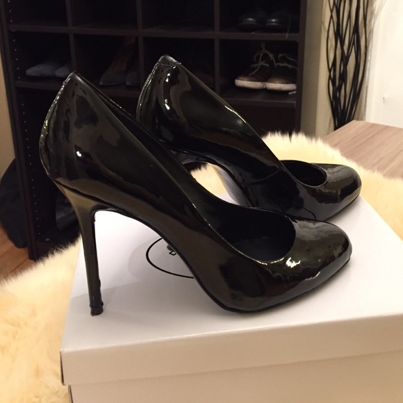 Steve Madden Classic Pumps 9.5