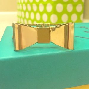 Cute & Preppy Bow Bangle!