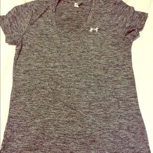 Under Armour Dry Fit Workout Shirt