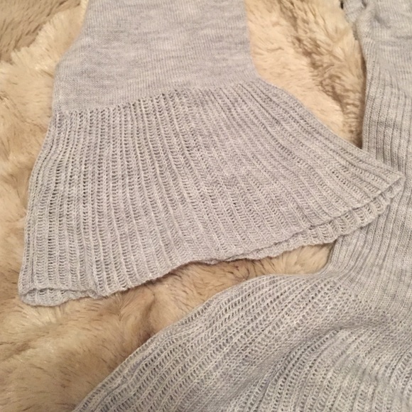 Grey sweater - Picture 3 of 4