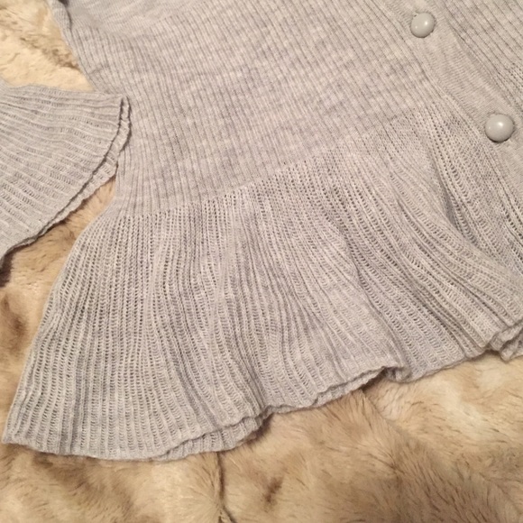 Grey sweater - Picture 4 of 4