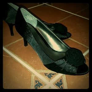 Size 8 Satin Shoes