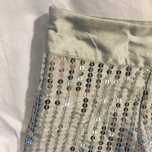 sequined skirt - Picture 2 of 3