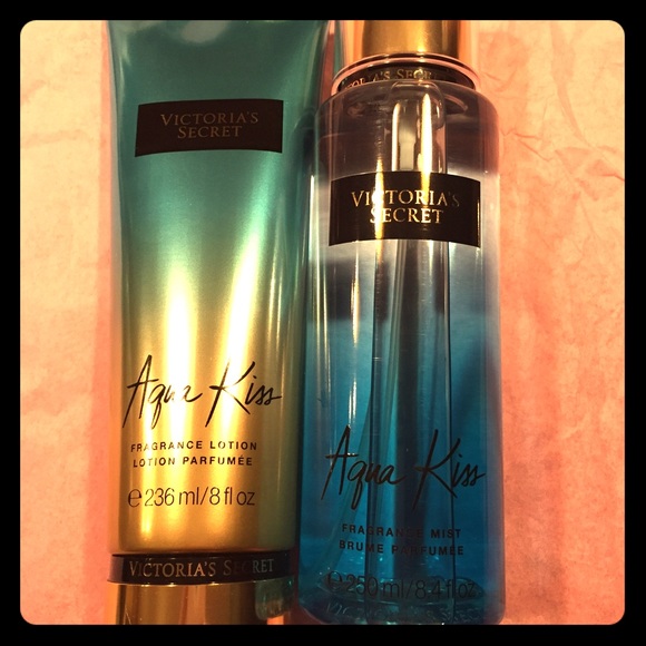 SALE! ⚡️Brand new! Victoria's Secret Aqua Kiss!