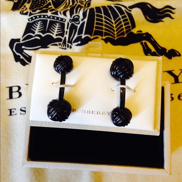 ❤️❤️ Burberry Cufflinks.