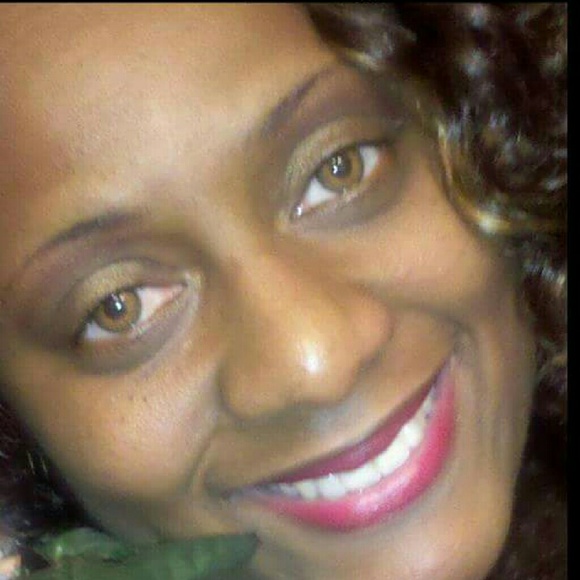 Meet your Posher, Rochelle - Picture 3 of 4