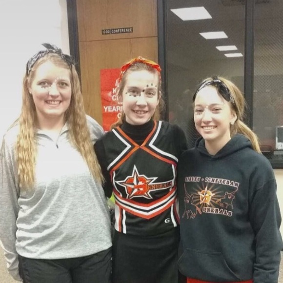 Meet your Posher, Skylar - Picture 4 of 4