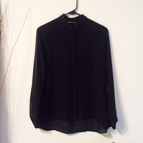 Zara Tops - Zara button up long sleeve