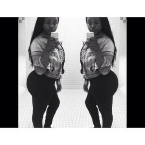 Meet your Posher, Gloria