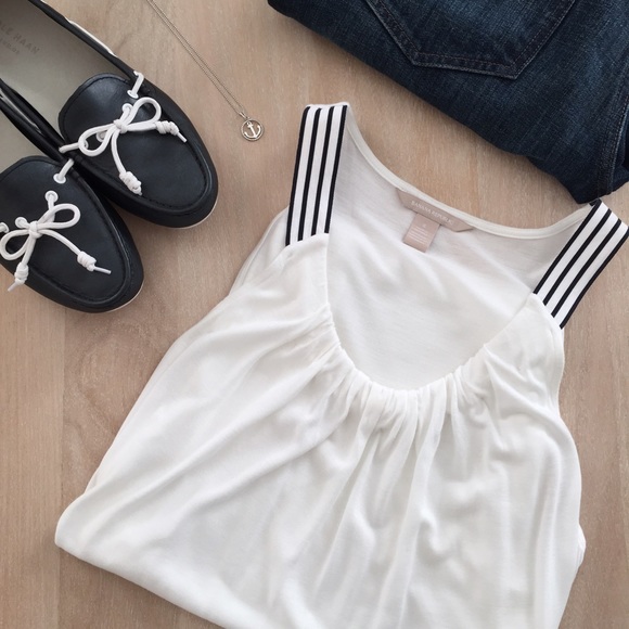 Banana Republic Tops - 🌸HP🌸 Banana Republic Tank Top