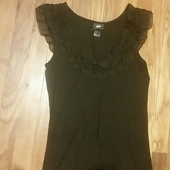 Just in time, perfect outfit for the Holidays! - Picture 2 of 3