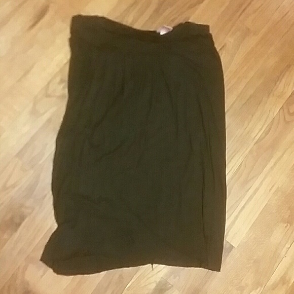 Just in time, perfect outfit for the Holidays! - Picture 3 of 3