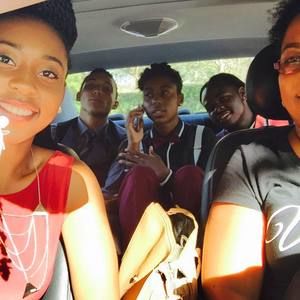 Meet your Posher, Kayla