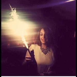 Meet your Posher, Christine