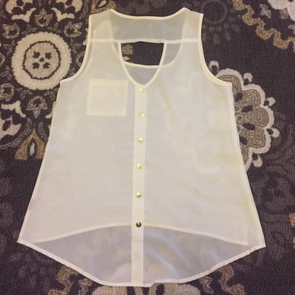 Sheer sleeveless top with cut-out detail - Picture 2 of 4