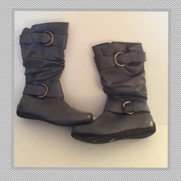 Shoes - Gray Slouch Boot