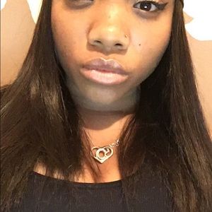 Meet your Posher, Khamiah