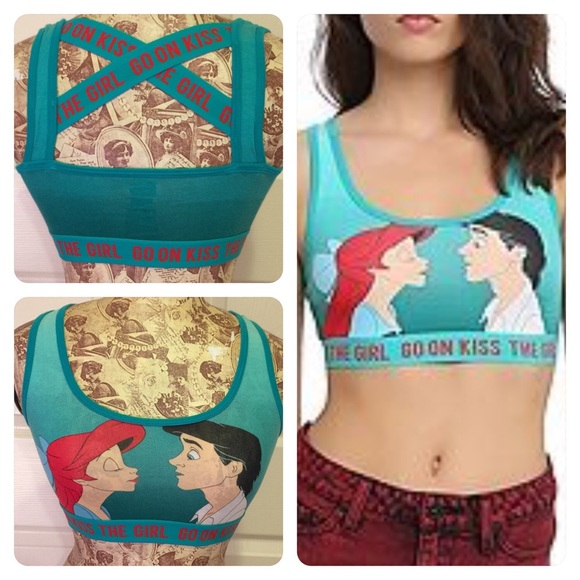 Hot Topic Other - Hot Topic "kiss the girl" sports bra