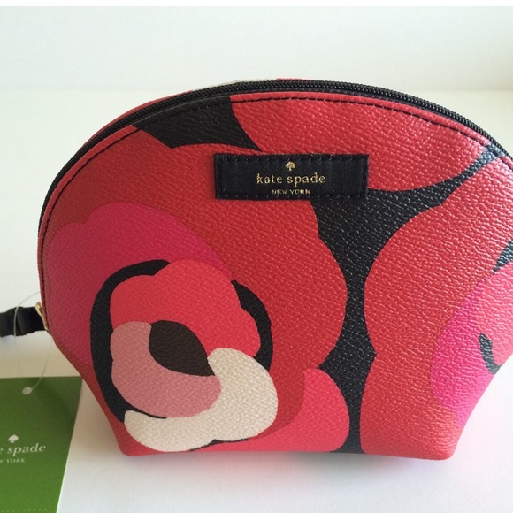 kate spade Handbags - 💋Kate Spade brightwater cosmetic case💋
