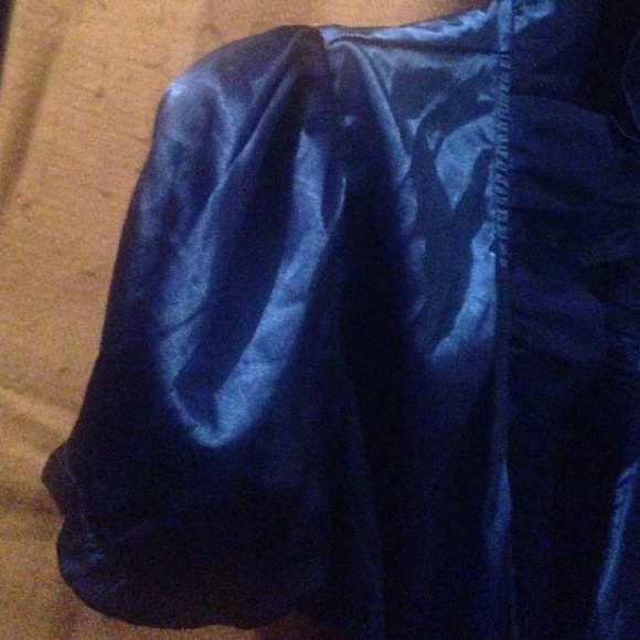 Beautiful statement blouse - Picture 3 of 4