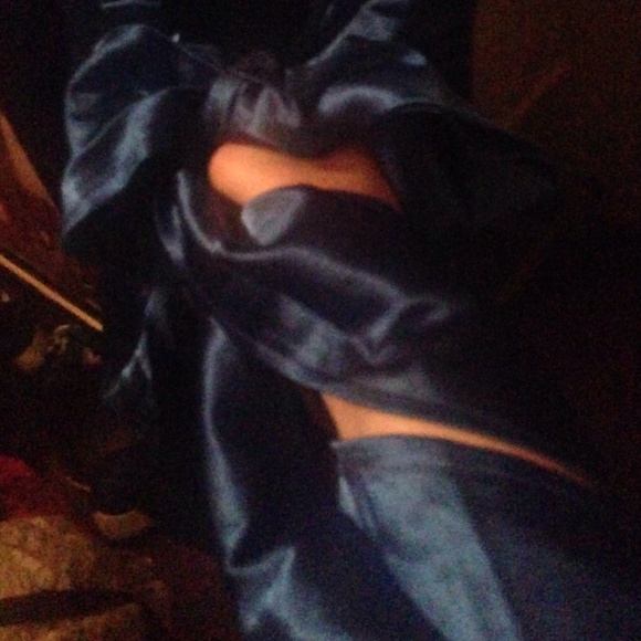 Beautiful statement blouse - Picture 4 of 4