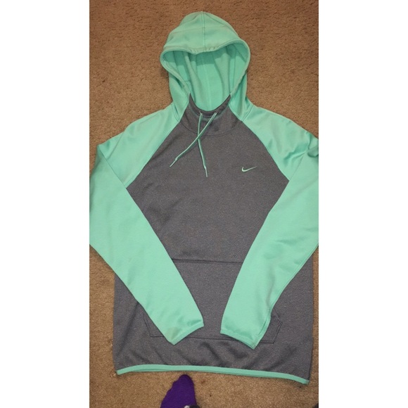 SOLD Nike hoodie - Picture 1 of 1