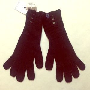 Buttoned Gloves