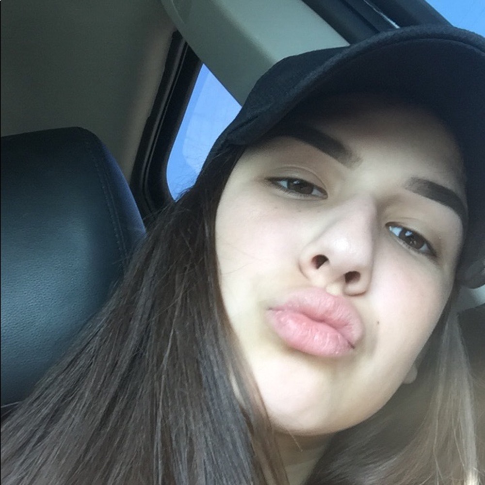 Meet your Posher, Hailey