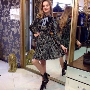 So pretty velvet dress.