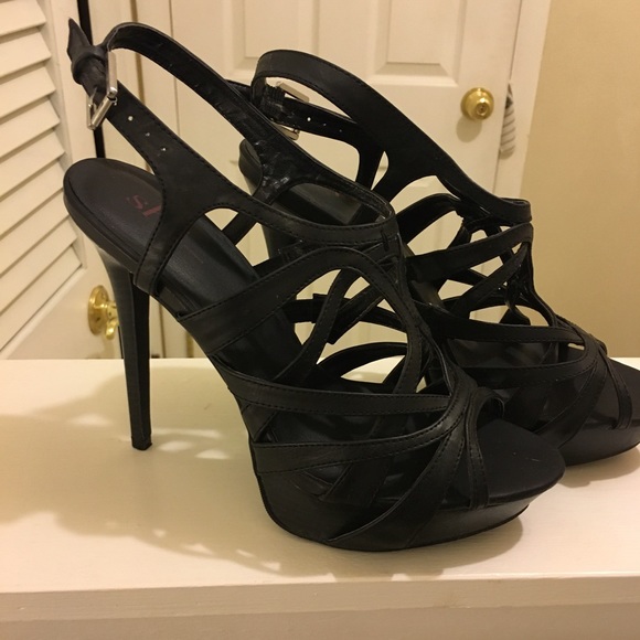 Shi by Journeys black heels